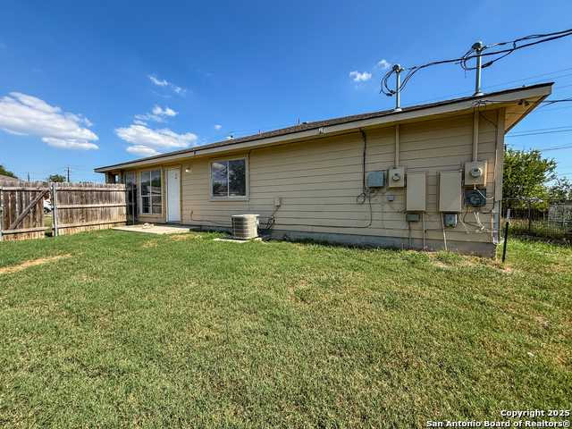 Image 15 of 19 For 105 Long Lane