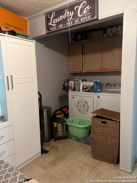 Listing photo id 9 for 719 Venice