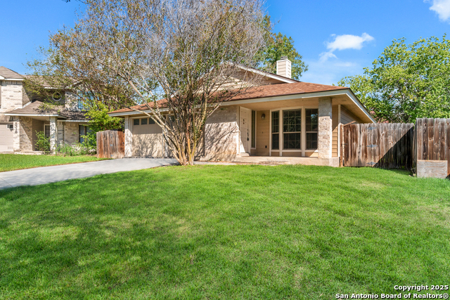 Listing photo id 0 for 5314 Lake Golden