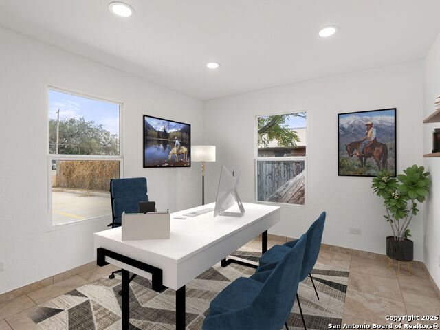 Image 20 of 26 For 1026 Oaklawn Street W