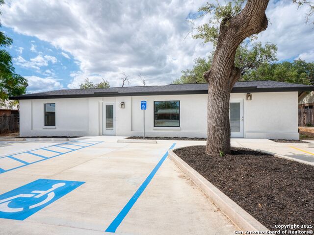 Image 26 of 26 For 1026 Oaklawn Street W