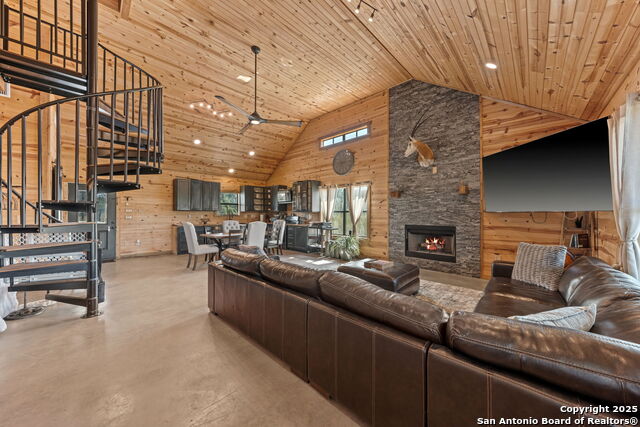 Listing photo id 26 for 12995 Hackberry