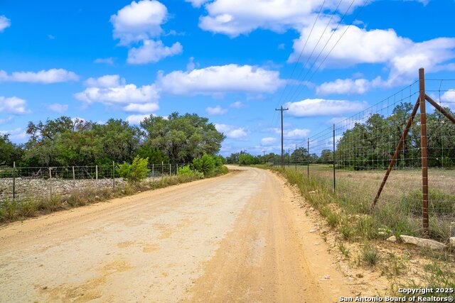 Listing photo id 47 for 12995 Hackberry