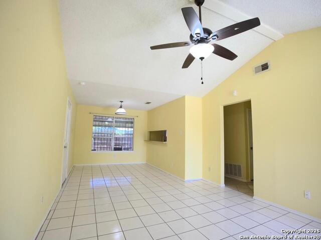 Listing photo id 0 for 2002 Cassandra