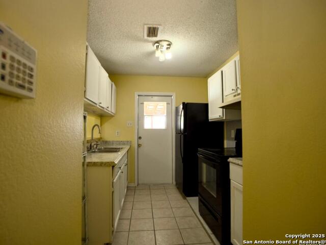 Listing photo id 7 for 2002 Cassandra