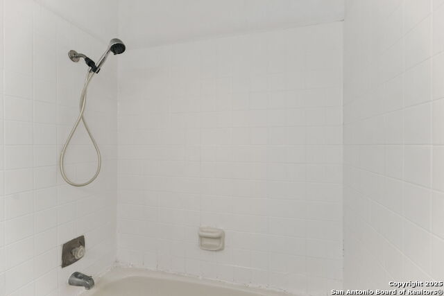 Listing photo id 17 for 8110 Whistler