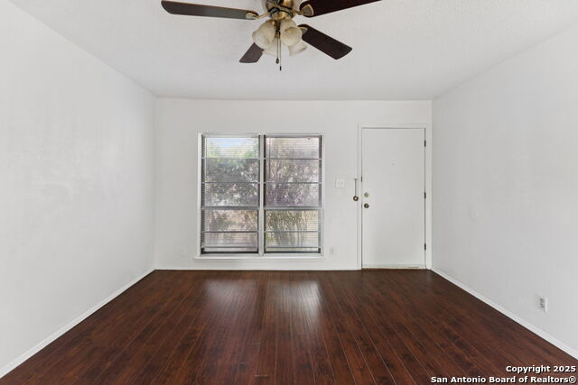 Listing photo id 2 for 8110 Whistler