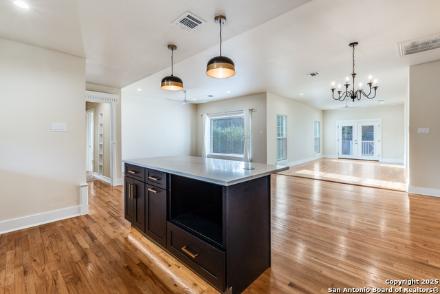 Image 4 of 15 For 310 Brees