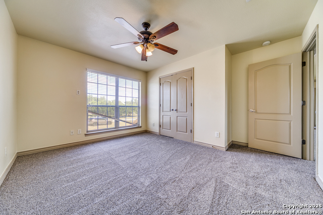 Image 21 of 29 For 811 Stirrup Dr