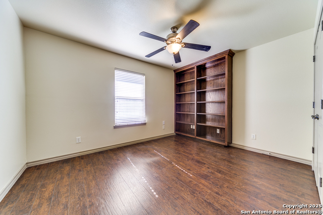 Image 25 of 29 For 811 Stirrup Dr