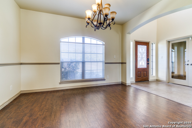 Image 3 of 29 For 811 Stirrup Dr