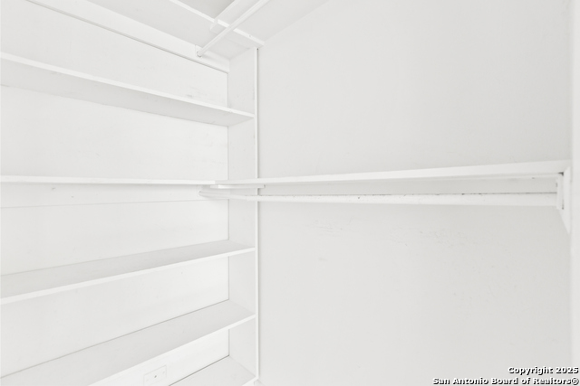 Image 16 of 17 For 6611 Southpoint 128