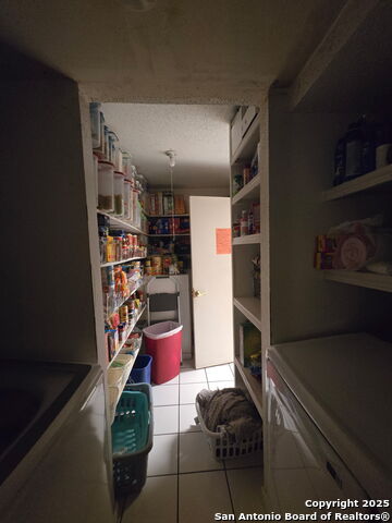Image 16 of 22 For 3314 Coral Grove