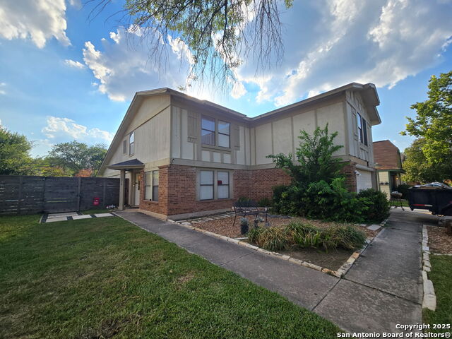 Image 2 of 22 For 3314 Coral Grove