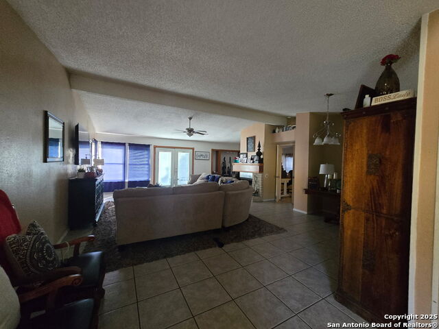 Image 6 of 22 For 3314 Coral Grove