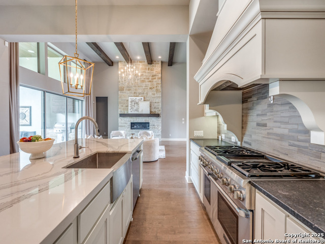 Image 22 of 44 For 1410 Burgundy Way