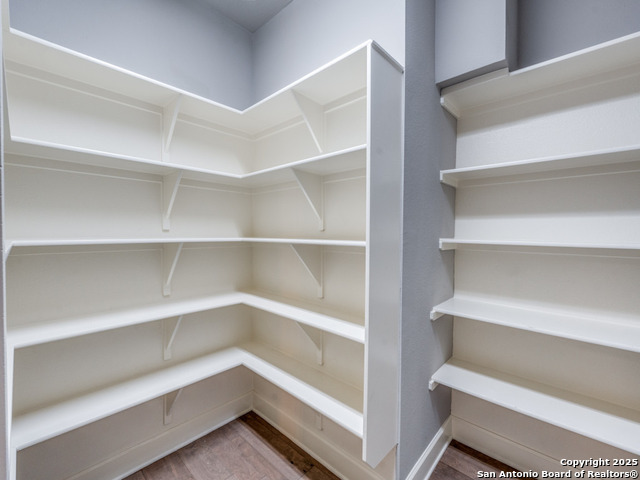 Image 23 of 44 For 1410 Burgundy Way