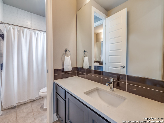 Image 33 of 44 For 1410 Burgundy Way