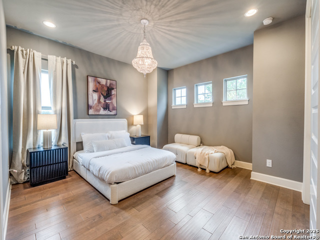 Image 36 of 44 For 1410 Burgundy Way