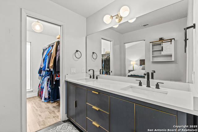 Image 25 of 36 For 11802 Tarragon