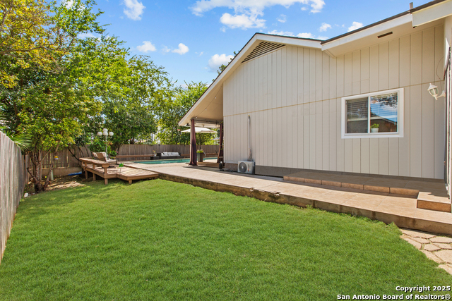 Image 27 of 36 For 11802 Tarragon