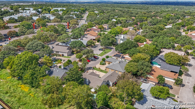 Image 33 of 36 For 11802 Tarragon