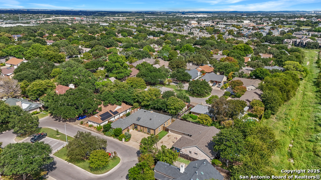 Image 34 of 36 For 11802 Tarragon