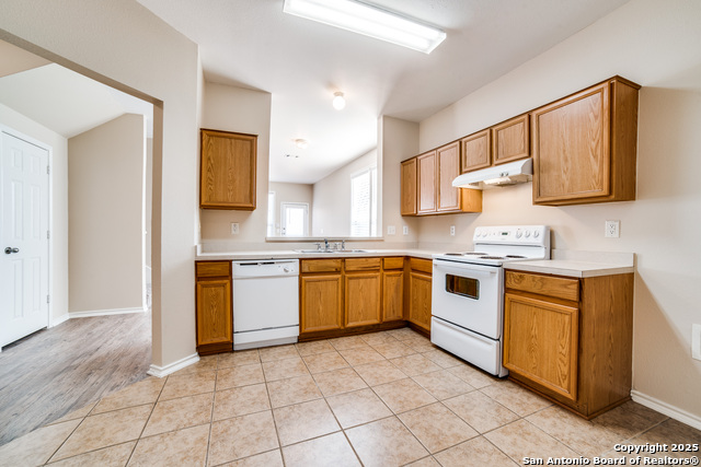 Image 3 of 12 For 10208 Lateleaf Oak