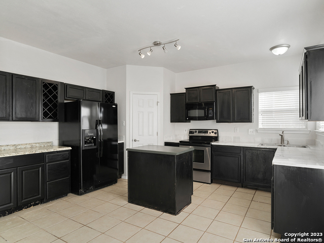 Image 10 of 26 For 21811 Goldcrest Run