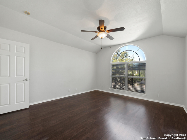 Image 15 of 26 For 21811 Goldcrest Run