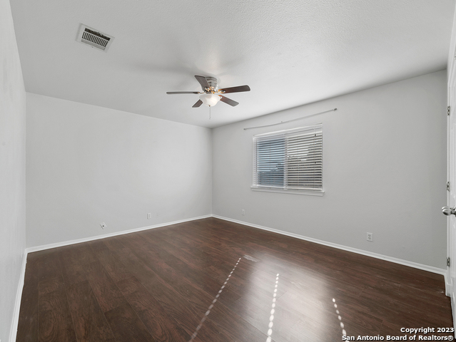 Image 19 of 26 For 21811 Goldcrest Run