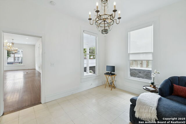 Listing photo id 3 for 321 Dewey  