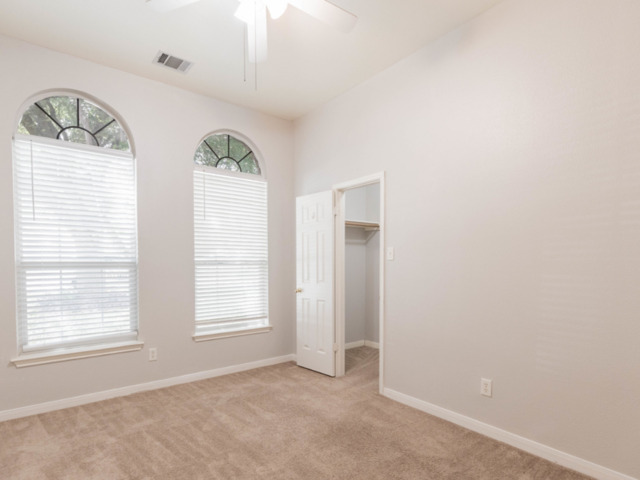 Image 11 of 17 For 452 Raven Rdg