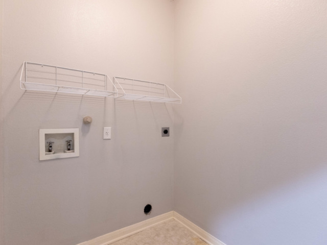 Image 16 of 17 For 452 Raven Rdg