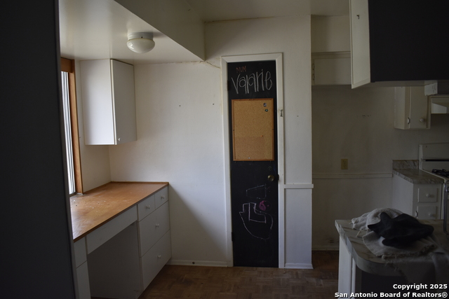 Image 13 of 16 For 4827 Casa Verde