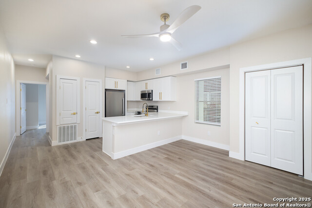 Image 12 of 40 For 1644 Mistletoe Ave W 201