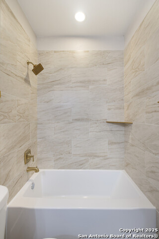 Image 18 of 40 For 1644 Mistletoe Ave W 201