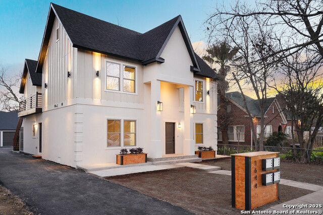 Image 2 of 40 For 1644 Mistletoe Ave W 201