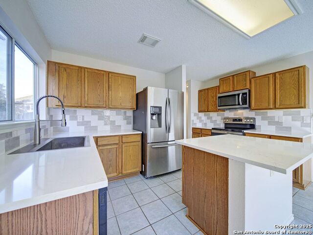 Image 16 of 44 For 8414 Park Olympia