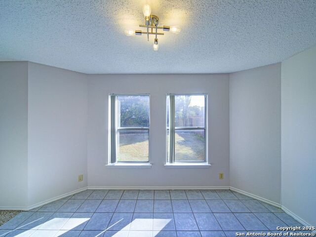 Image 22 of 44 For 8414 Park Olympia