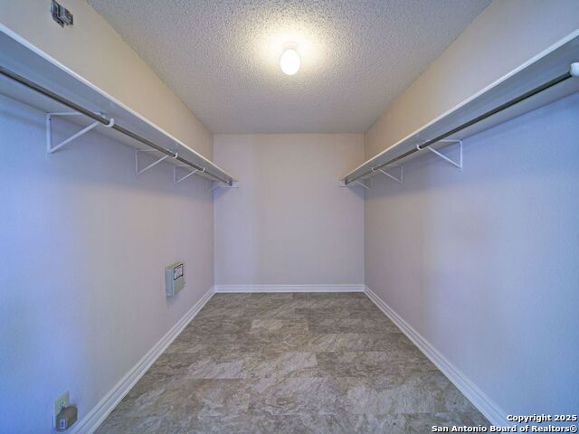 Image 28 of 44 For 8414 Park Olympia