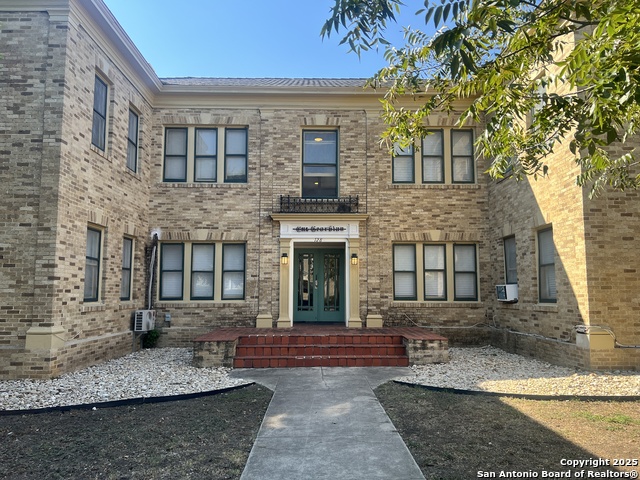 Details for 128 Magnolia Ave W 1, San Antonio, TX 78212