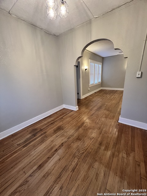 Image 6 of 16 For 128 Magnolia Ave W 1