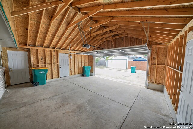 Listing photo id 25 for 632 Fern Meadow