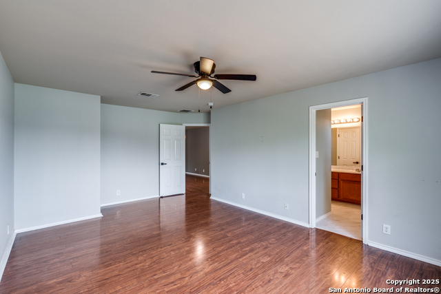 Listing photo id 18 for 5846 Imperial Topaz