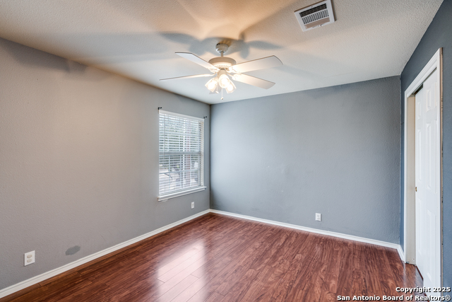 Listing photo id 24 for 5846 Imperial Topaz