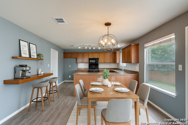 Listing photo id 1 for 5846 Imperial Topaz