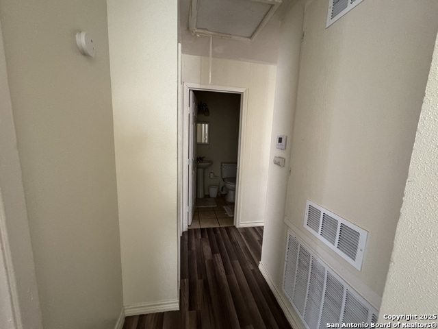 Image 9 of 13 For 4222 King Krest