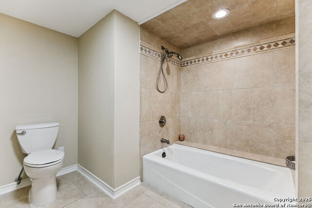 Image 23 of 43 For 17304 Saint Andrews  5102