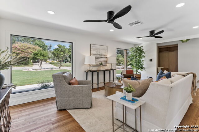 Image 12 of 85 For 1008 Canterbury Hill